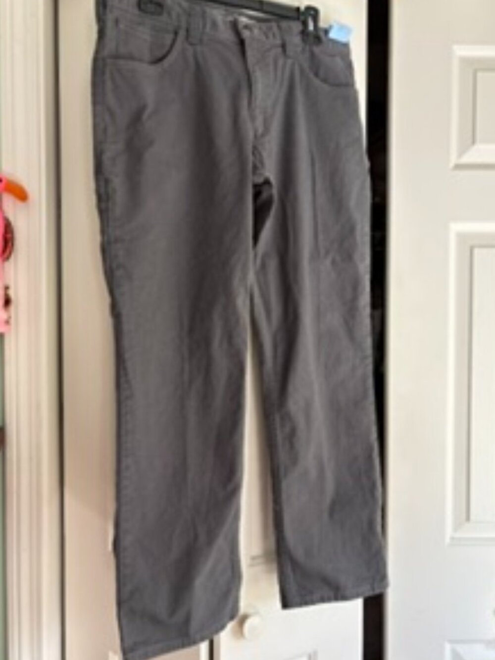Mens Carhartt relaxed fit size 34x30 gray pants